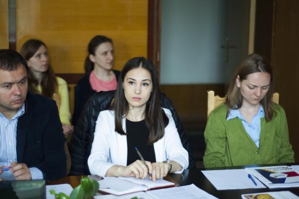 Holding flower, by Anthony Tran