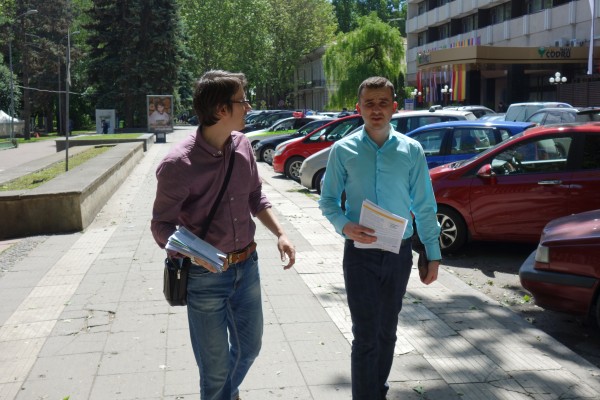 Holding flower, by Anthony Tran